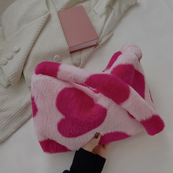 NEW RETRO HEART Y2K PLUSH SHOULDER BAG - Picture 5 of 7